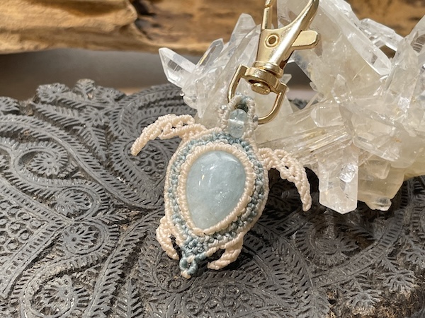 ウミガメチャーム,マクラメチャーム, マクラメアクセサリー教室